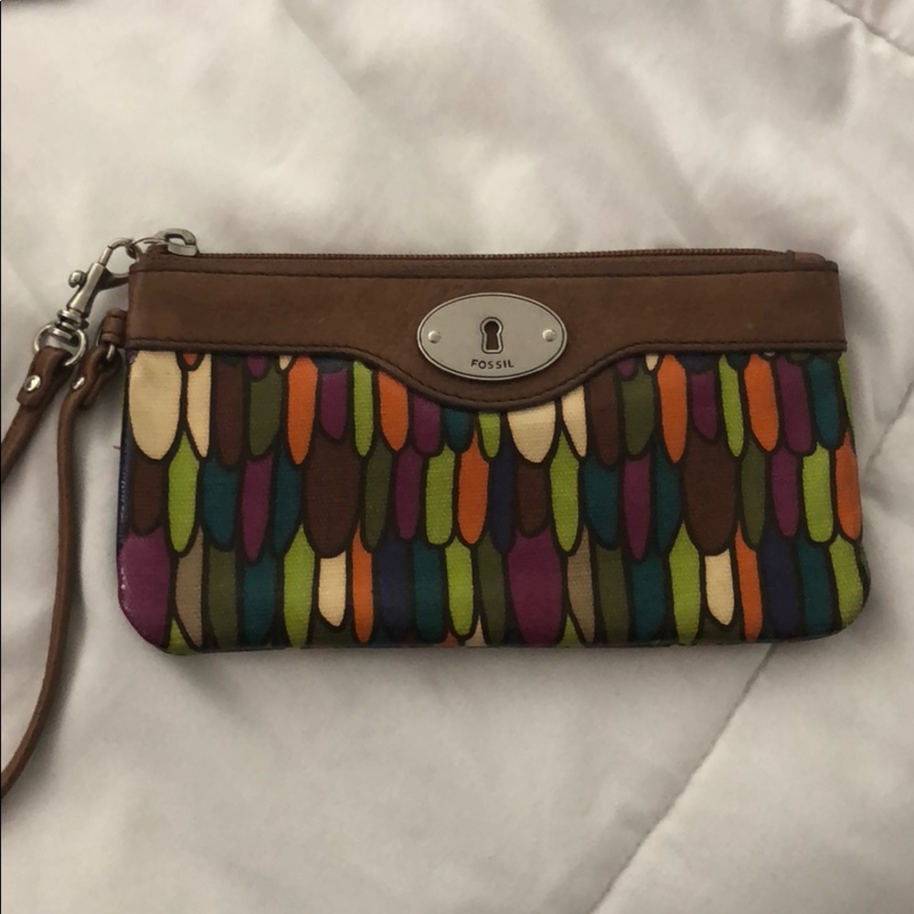 Fossil leather wristlet